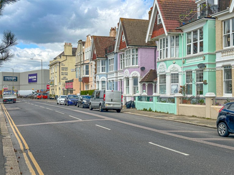 Grosvenor Crescent, St. Leonards-On-Sea